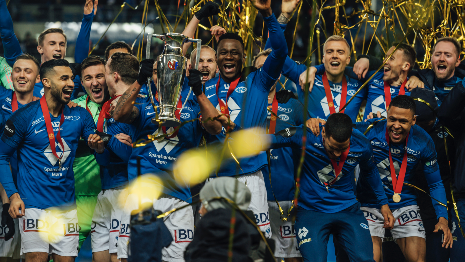 Slik kan du støtte Molde Fotballklubb / Molde